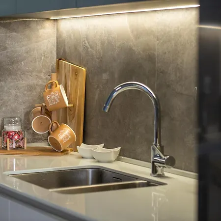 Apartment Waterfront-beograd Na Vodi - Beautiful Two Bedroom
